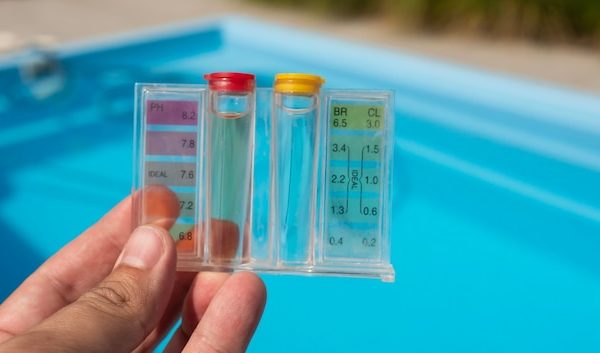 Quel produit utiliser pour faire baisser le pH d&rsquo;une piscine trop élevé ?
